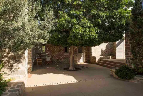 Stone Villa for Sale in Paros island 13