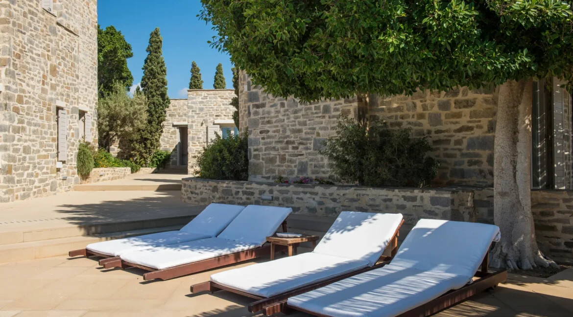 Stone Villa for Sale in Paros island 21