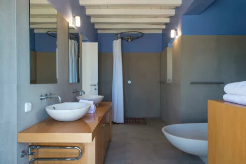 Stone Villa for Sale in Paros island 3