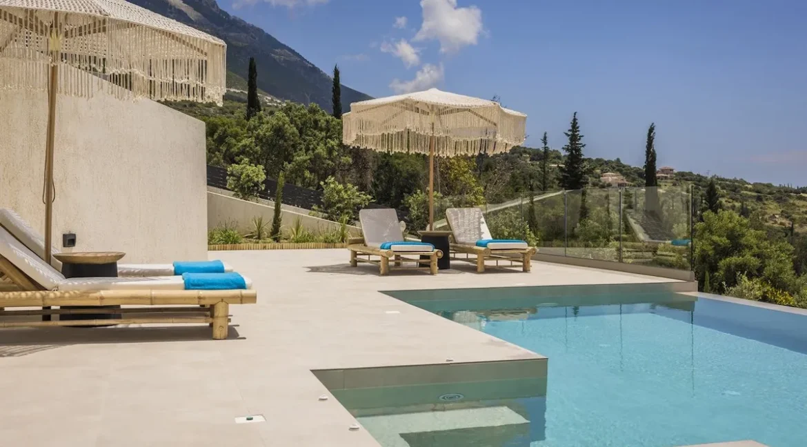 Stunning villa in Kefalonia for sale Ionio 1