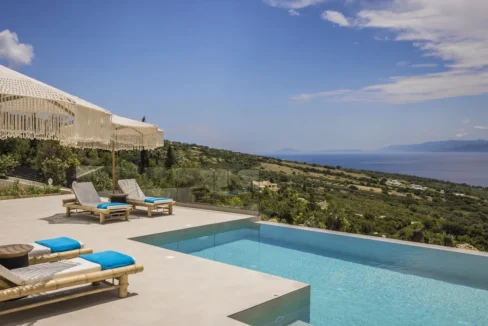 Stunning villa in Kefalonia for sale Ionio 14