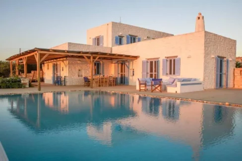 Traditional Cycladic Villa in Paros for sale Greece