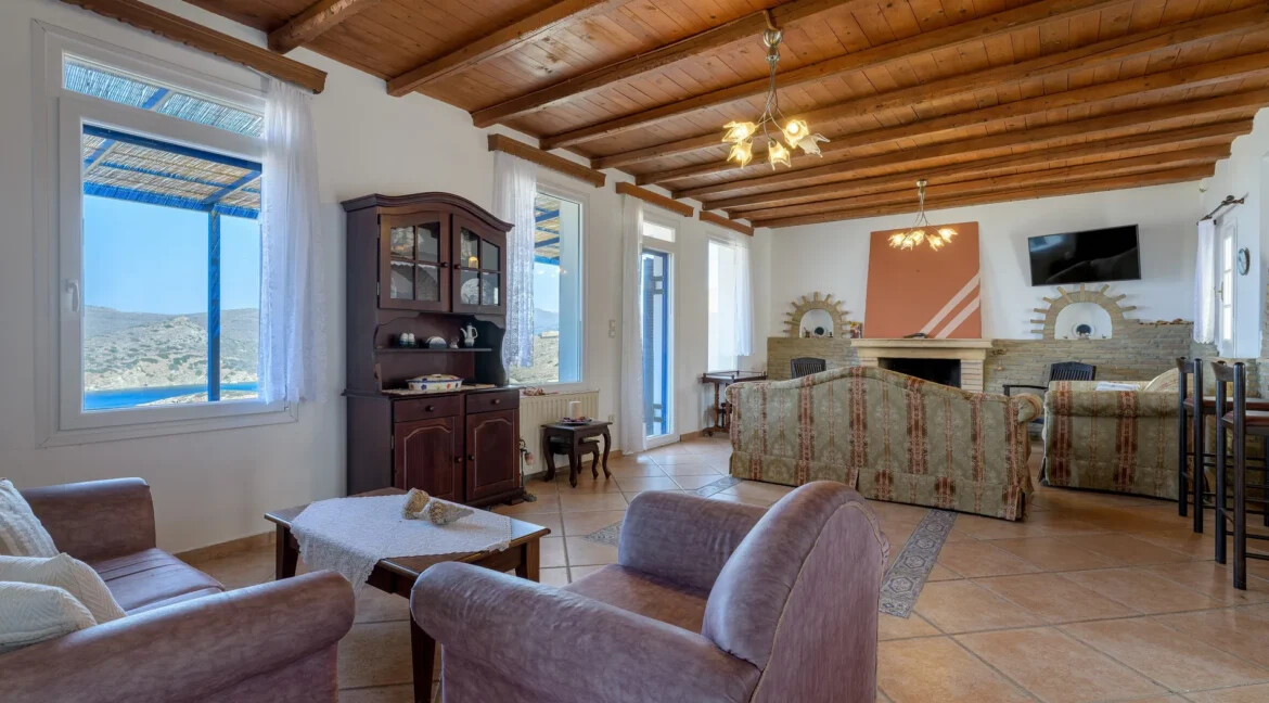 Traditional Cycladic house for sale in Andros island 13