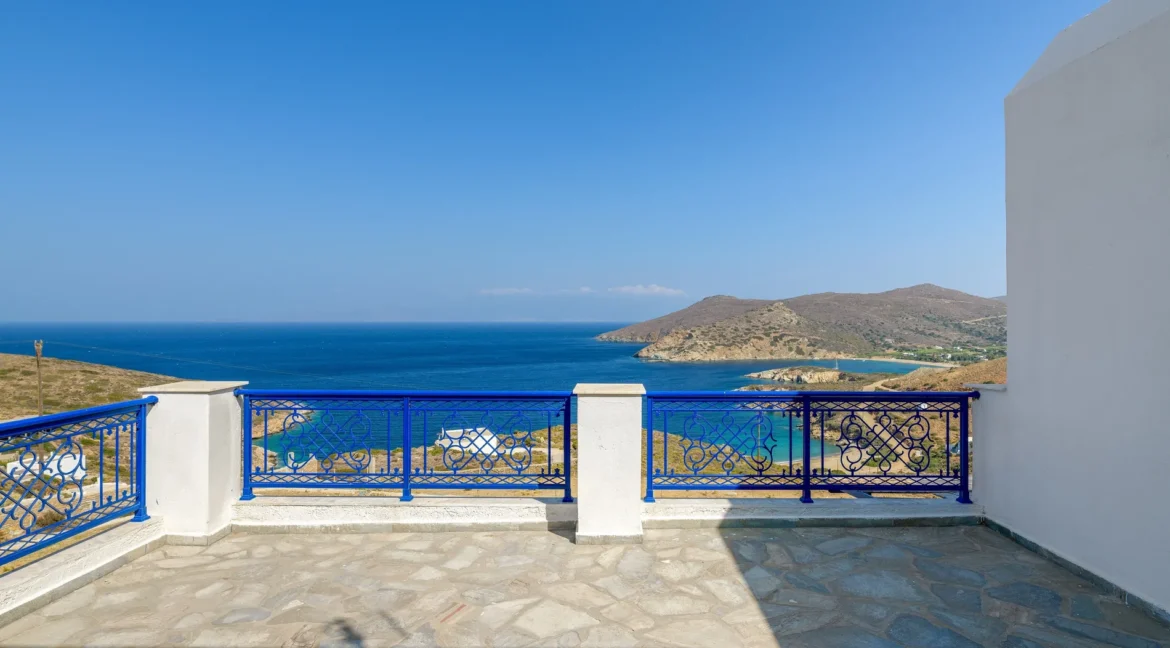 Traditional Cycladic house for sale in Andros island