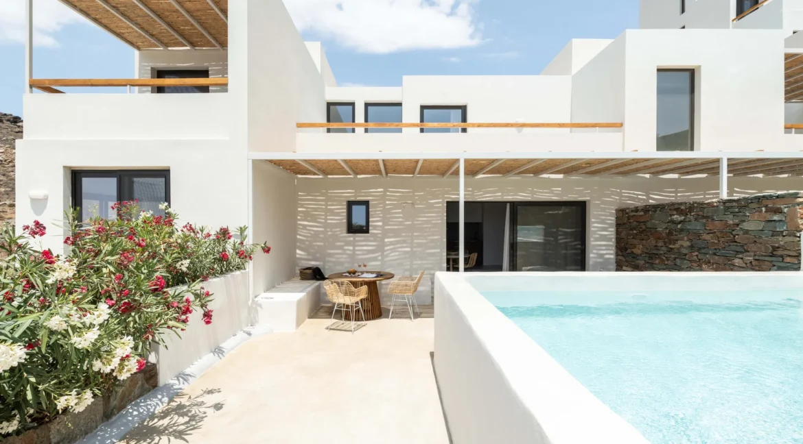 Villa With Private Pool And Stunning Views In Tinos Island