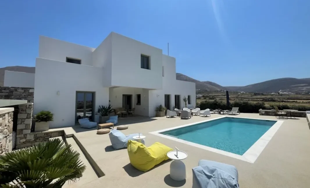 Villa for Sale in Paros 5
