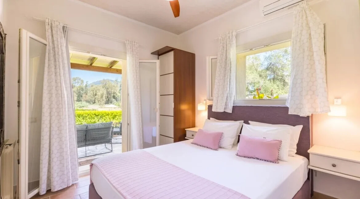 Villa in East Corfu for sale 10