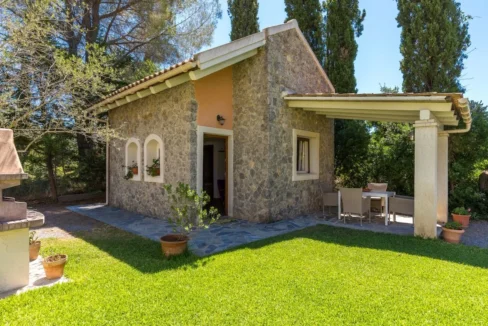 Villa in East Corfu for sale 23