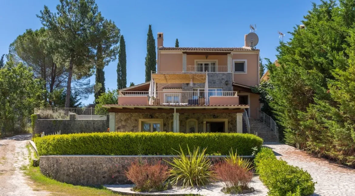 Villa in East Corfu for sale 24