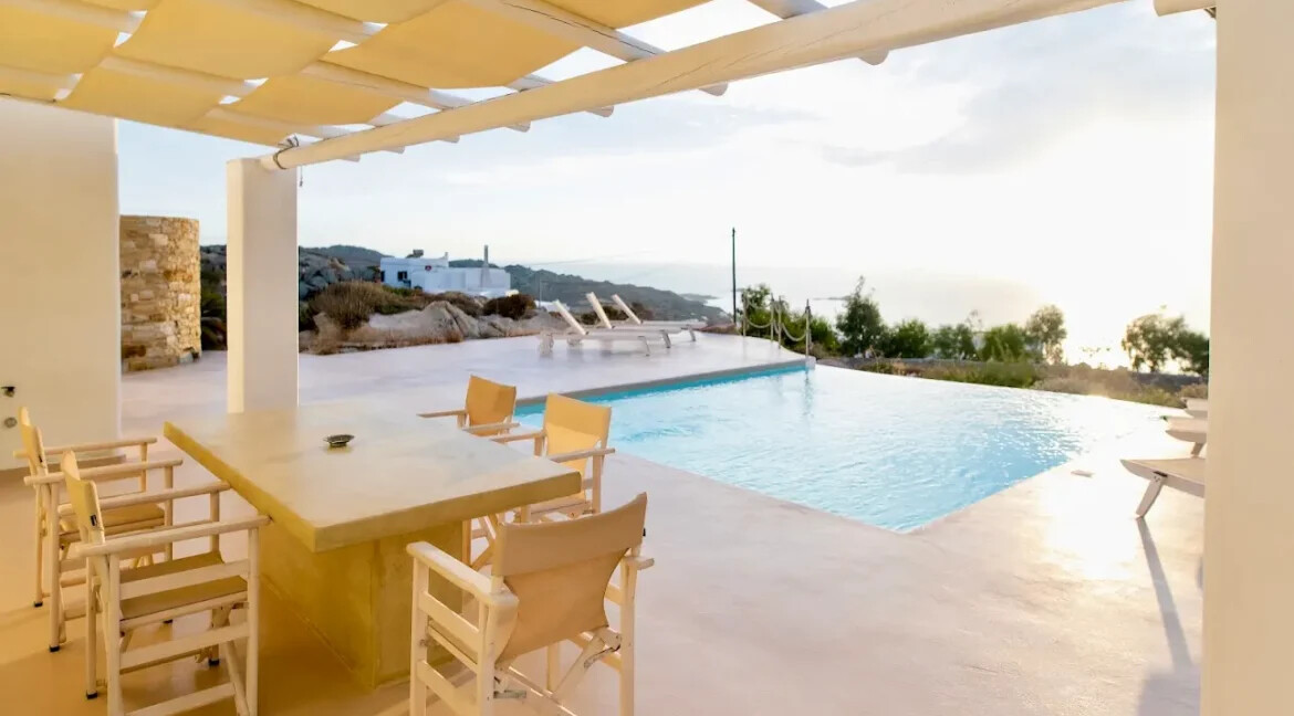 Villa with pool and garden in Tinos island for sale 13