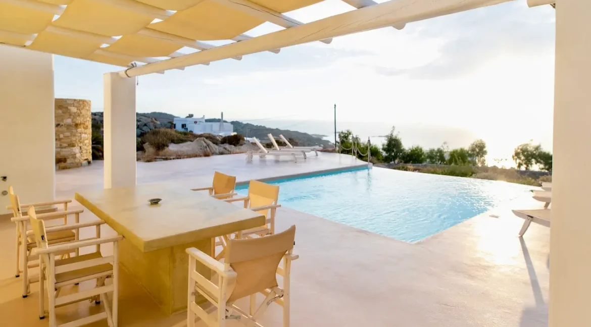 Villa with pool and garden in Tinos island for sale 13