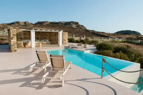 Villa with pool and garden in Tinos island for sale 14