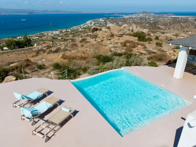 Villa with pool and garden in Tinos island for sale
