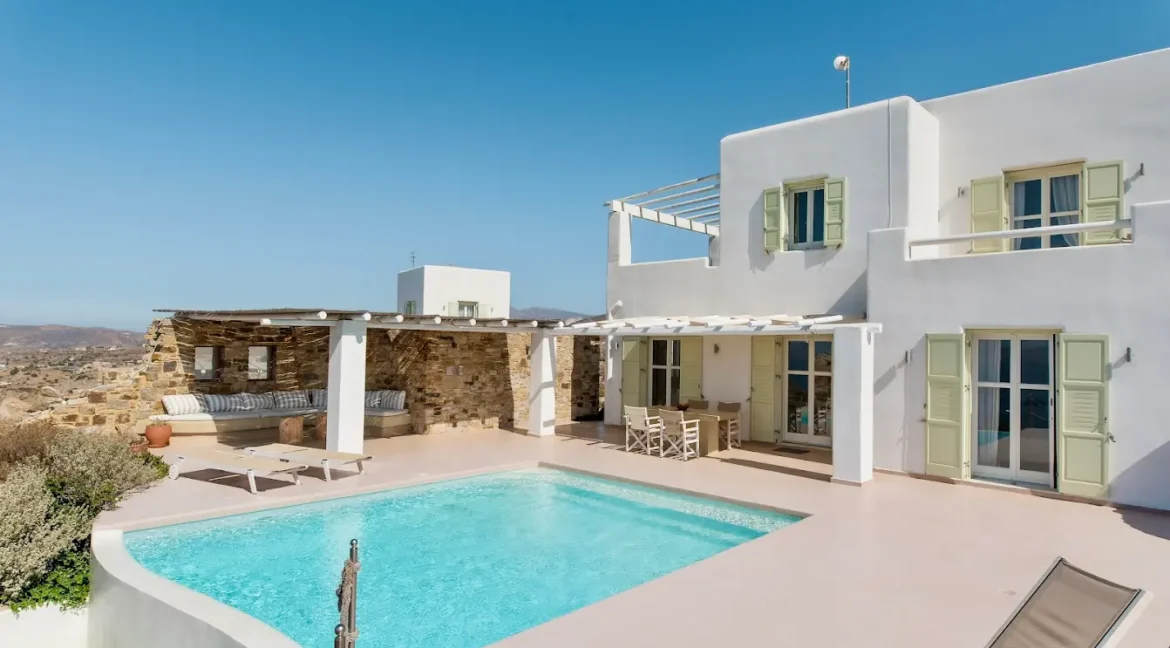 Villa with pool and garden in Tinos island for sale 17