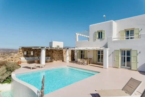 Villa with pool and garden in Tinos island for sale 17