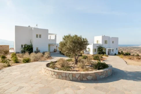 Villa with pool and garden in Tinos island for sale 19