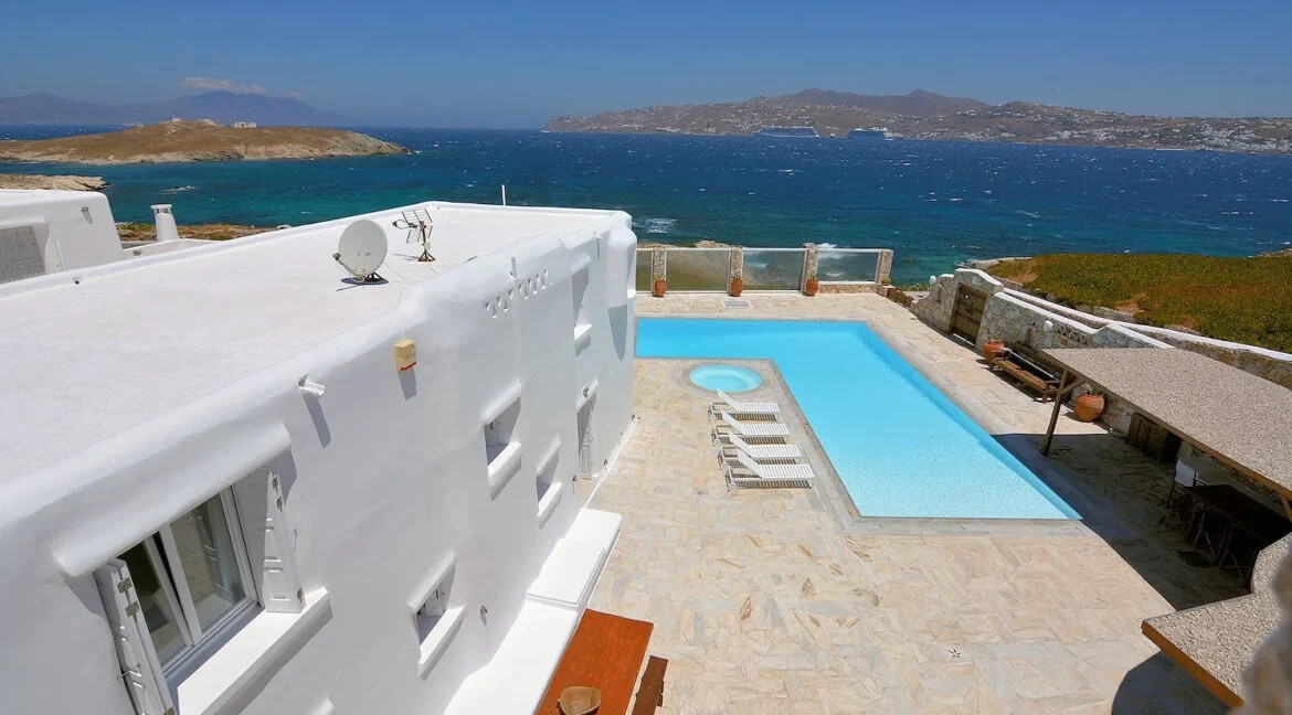 2 Luxurious Seafront Villas for Sale in Mykonos Greece 1