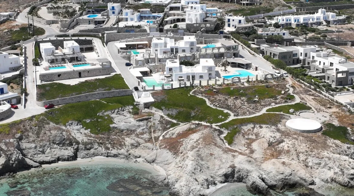 2 Luxurious Seafront Villas for Sale in Mykonos Greece 10