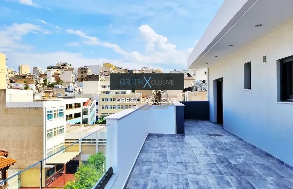 Apartment located in Piraeus for sale