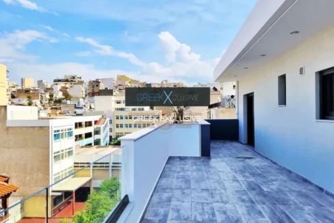 Apartment located in Piraeus for sale 2