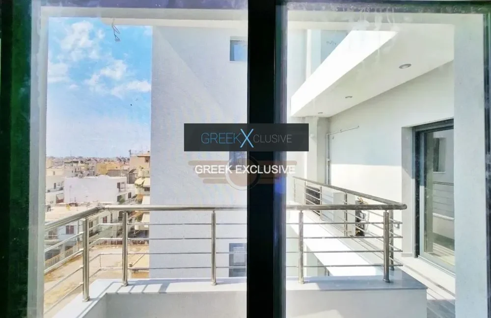 Apartment located in Piraeus for sale 8