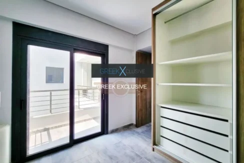 Apartment located in Piraeus for sale 9