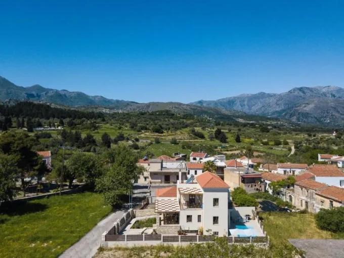 Beautiful House for Sale Near Rethymno, Rustika