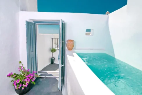 Cave House for sale in Pyrgos Santorini