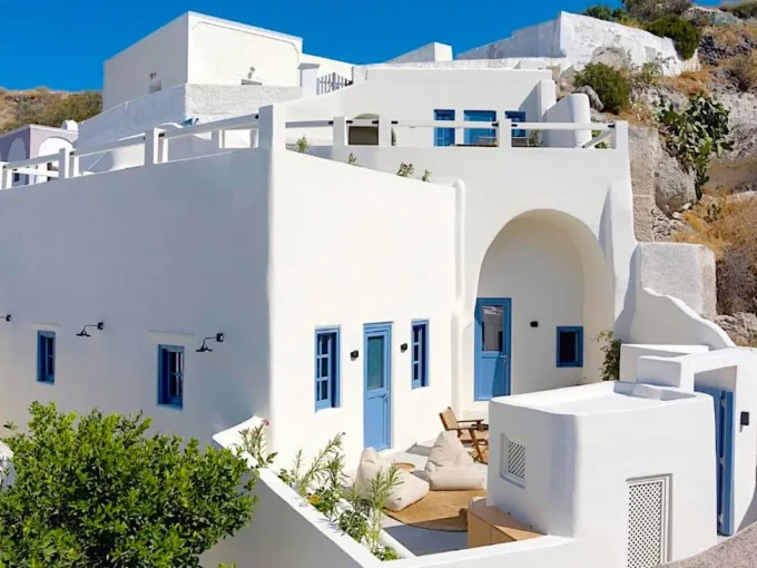 Exclusive 4 Cave Villas for sale Santorini Greece, Vothonas