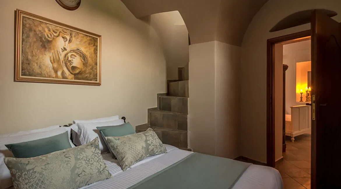 House for sale at Vothonas Santorini 11