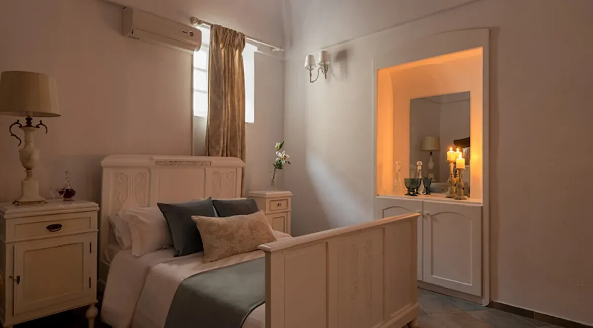 House for sale at Vothonas Santorini 15