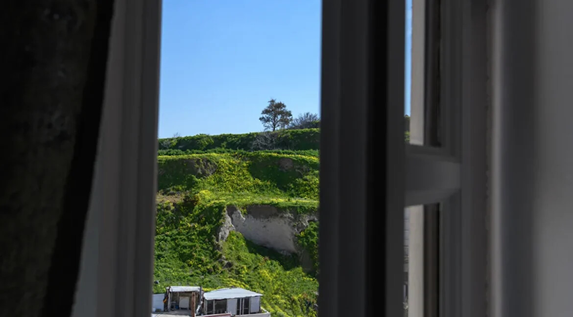 House for sale at Vothonas Santorini 4