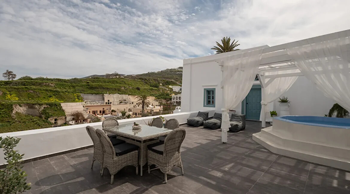House for sale at Vothonas Santorini 5