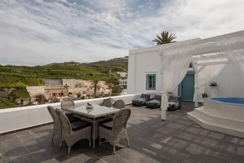 House for sale at Vothonas Santorini 5