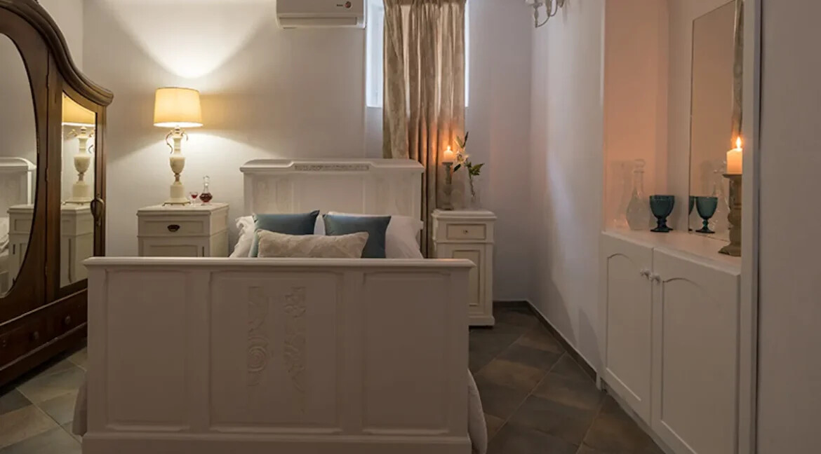 House for sale at Vothonas Santorini 7