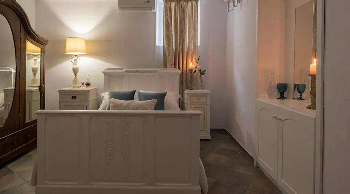 House for sale at Vothonas Santorini 7