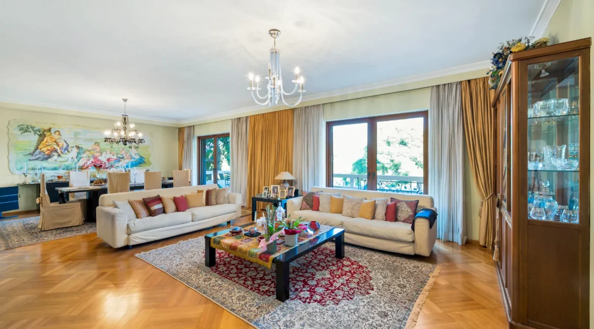 Luxurious Apartment in North Athens, Pefki 9