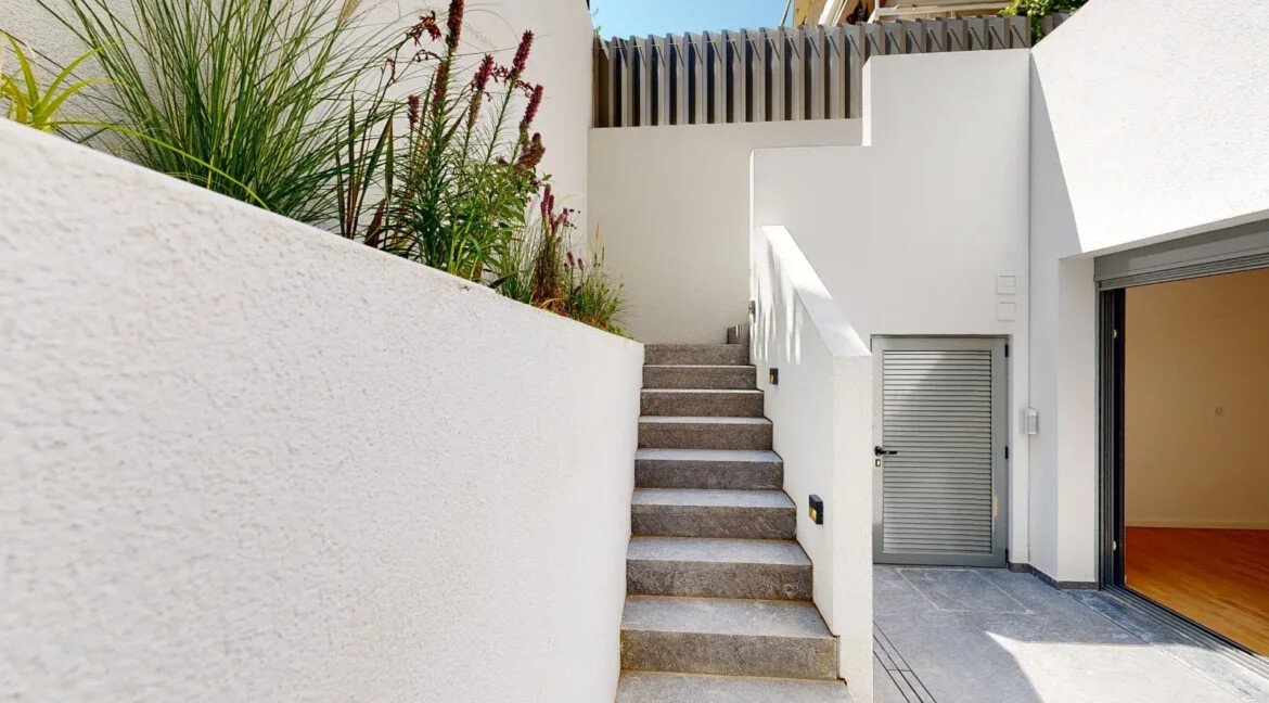 Luxurious Duplex with Pool in Glyfada Golf for sale 7