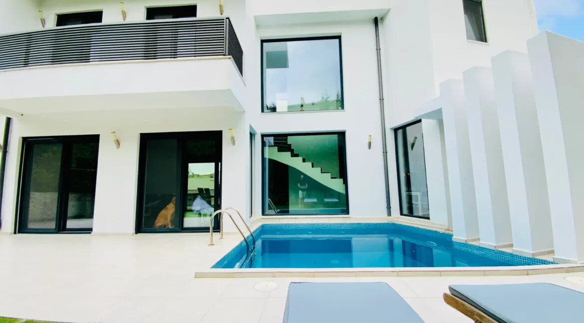 Luxurious Maisonette with Private Pool in Dionysos North Attica 23