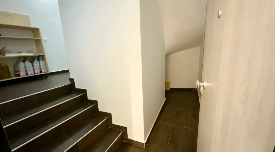 Luxurious Maisonette with Private Pool in Dionysos North Attica 8