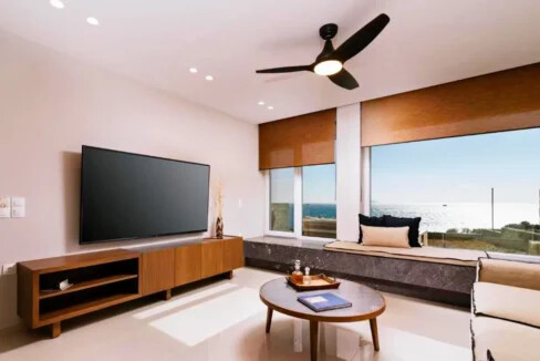 Luxurious Seaside Villa in Crete for sale 22