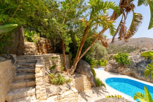 Luxurious Villa with Stunning Views in South Crete Greece 2