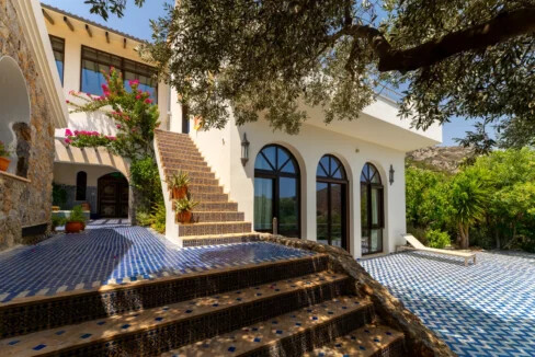 Luxurious Villa with Stunning Views in South Crete Greece 20