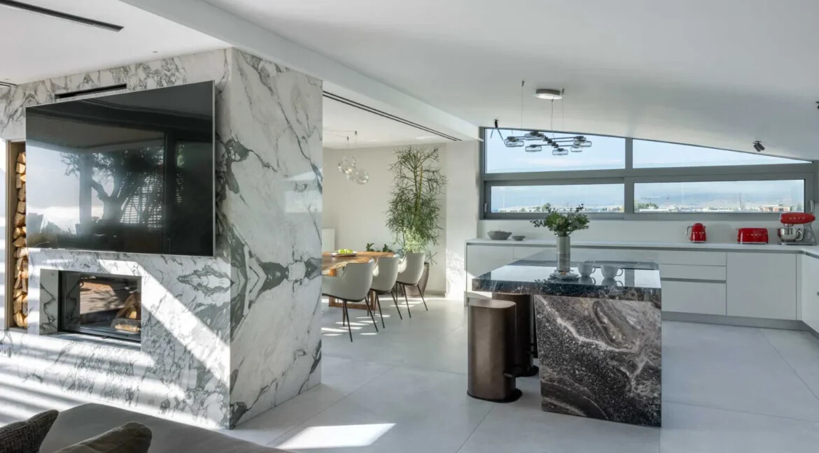 Penthouse with Panoramic Sea Views in Glyfada for sale 3