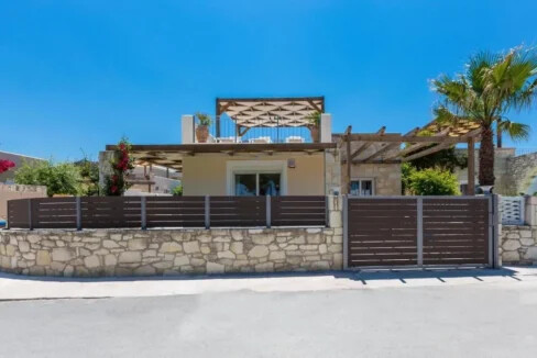 Seafront House for sale in Crete,  Kissamos 1