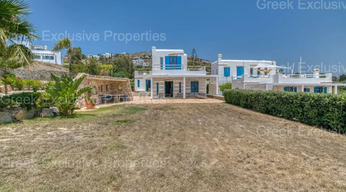 Seaview Villa for Sale in Paros, walking distance to the beach 12