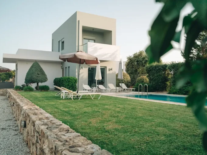 Small Villa for Sale in Stavros Akrotiri Chania Crete Greece