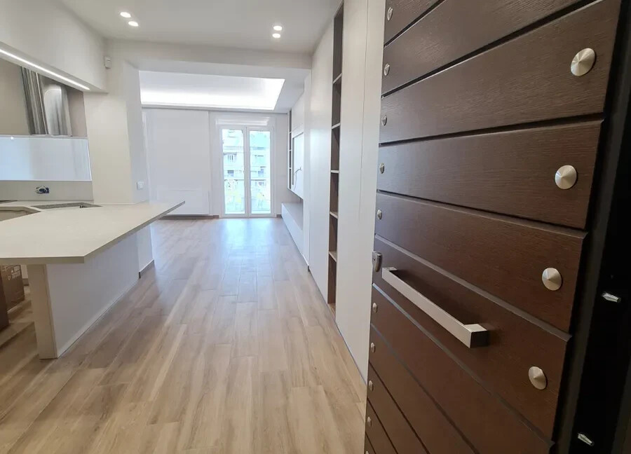 Unique Apartment with Panoramic View in Athens Center 21