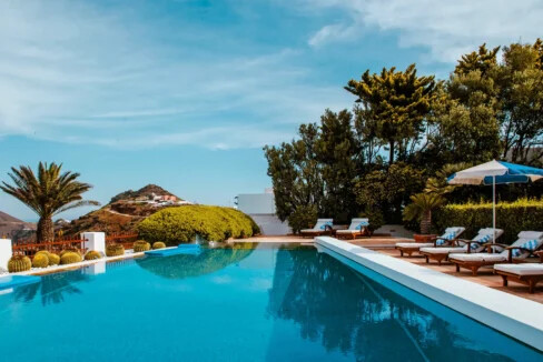 Villa With Sunset views in Santorini for sale, Imerovigli 16