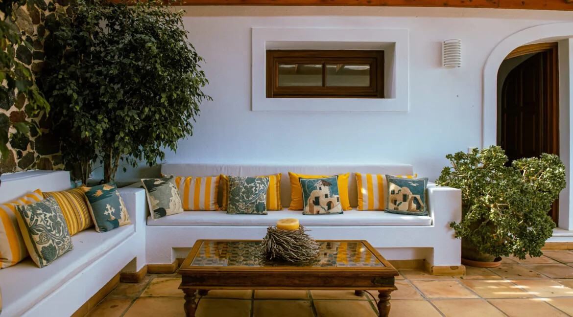 Villa With Sunset views in Santorini for sale, Imerovigli 17